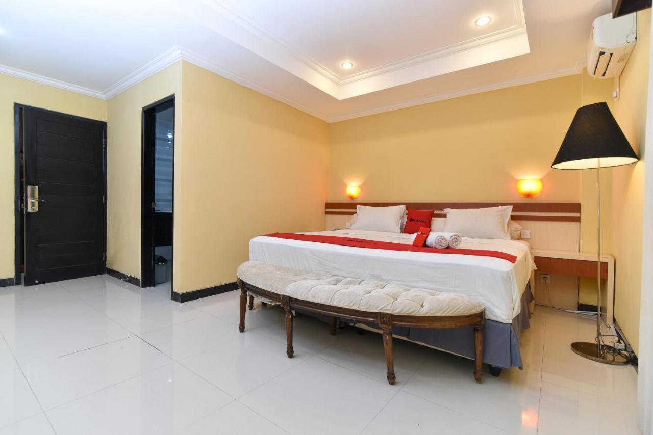 Reddoorz Plus Near Mall Bali Galeria 2 Hotel Denpasar  Exterior photo