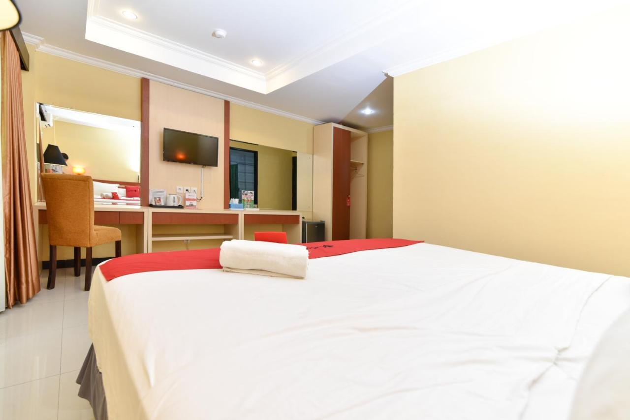 Reddoorz Plus Near Mall Bali Galeria 2 Hotel Denpasar  Exterior photo